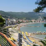 Gabri By The Sea - Happy Daire