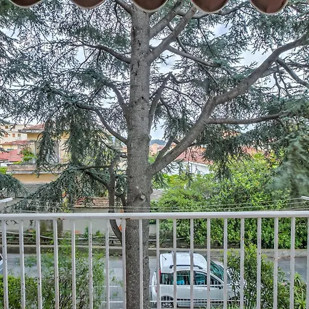 Daire Gabri By The Sea With Balcony And Shared Garden - Happy *