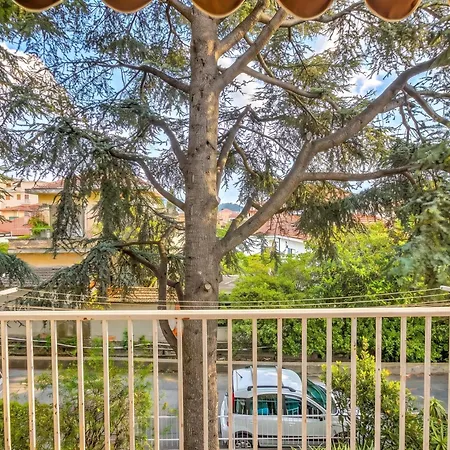 Gabri By The Sea With Balcony And Shared Garden - Happy *