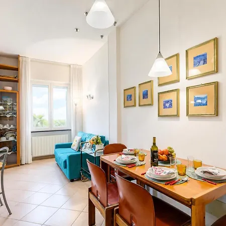 Gabri By The Sea With Balcony And Shared Garden - Happy دْيانو مارينا